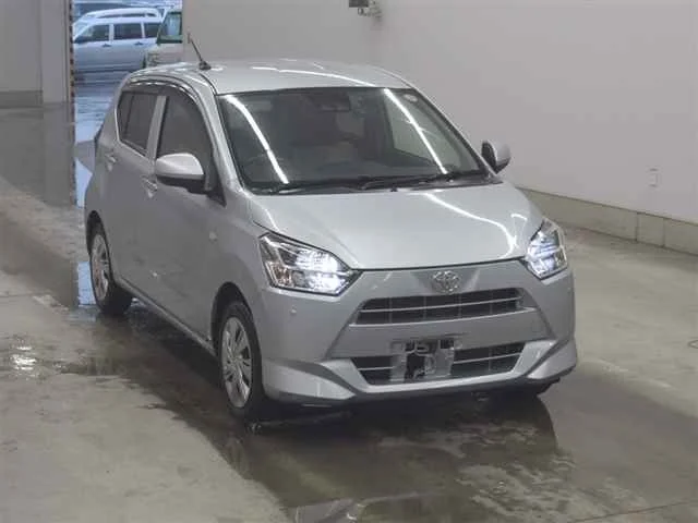 Toyota Pixis Epoch LA350A 2021